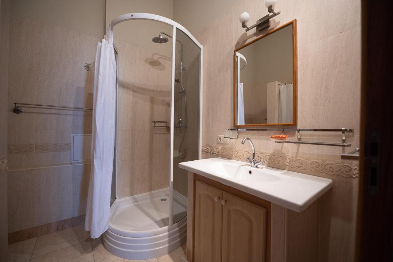Great 144 Sq.M. Apartment In The Center Of Kiev Exteriör bild