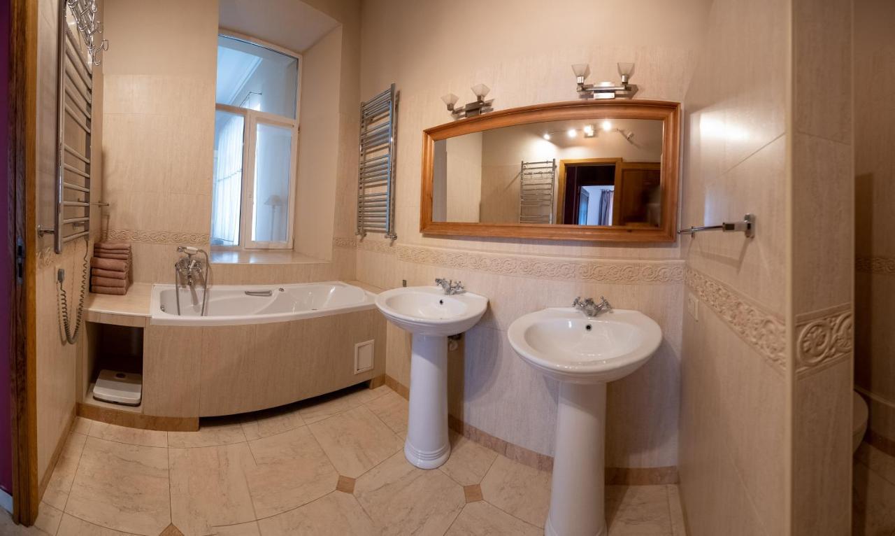Great 144 Sq.M. Apartment In The Center Of Kiev Exteriör bild