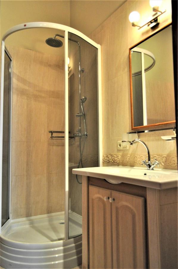 Great 144 Sq.M. Apartment In The Center Of Kiev Exteriör bild